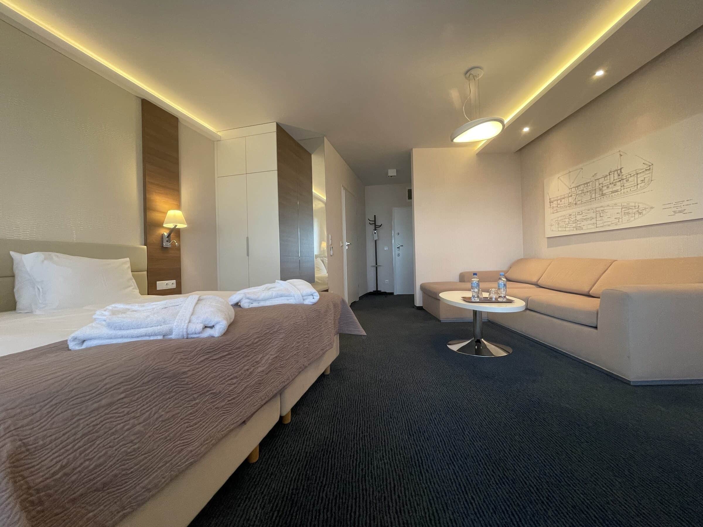 Apartament Zdrojowy 323 - spacious 36 m² studio on the second floor of Hotel Dom Zdrojowy in Jastarnia